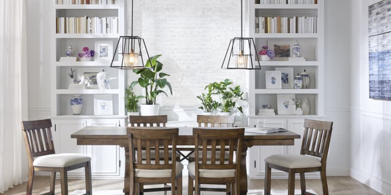 3 Ways to Set Up a Dining Room Even If You Need to Fake It